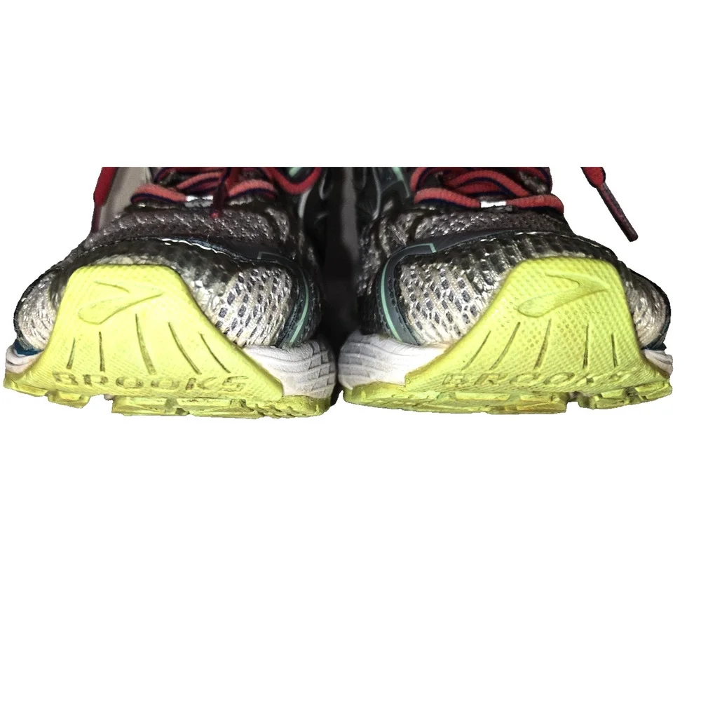Brooks Ravenna 6 Women's Running Shoes Size 9 Silver Pink Athletic Sneakers